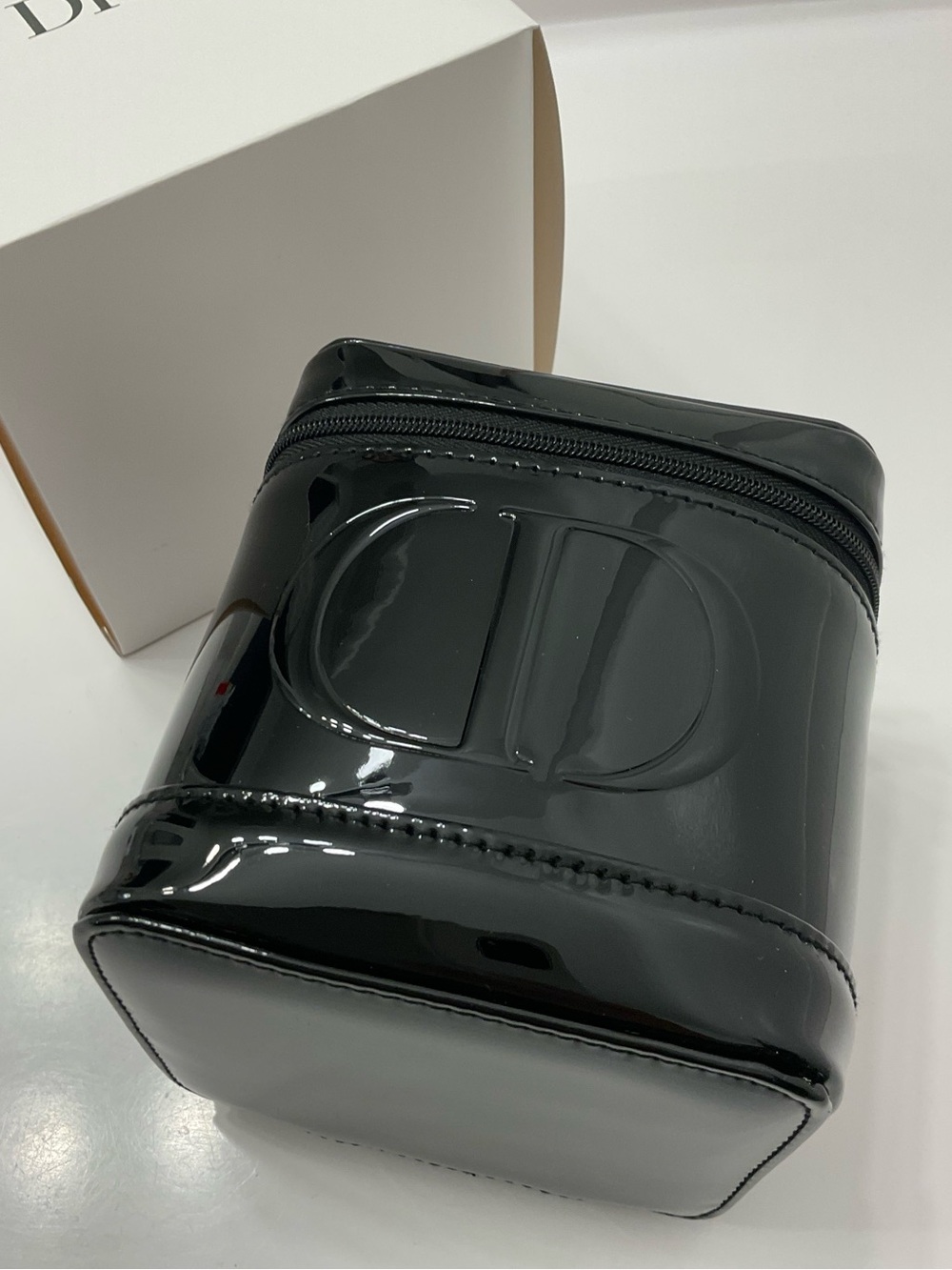 NIB Dior Beauty pouch - Picture 3 of 7